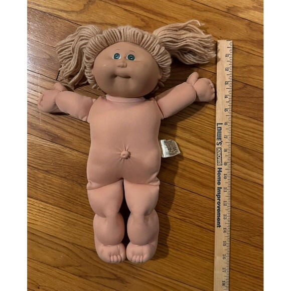 Cabbage Patch Kids Wheat Poodle Hair w/ 2 Ponytails Girl Green Eyes RARE - Picture 10 of 11